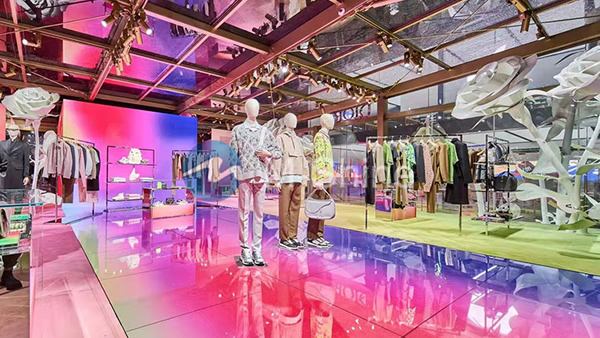 P2.9地板LED顯示屏，迪奧專賣店，中國